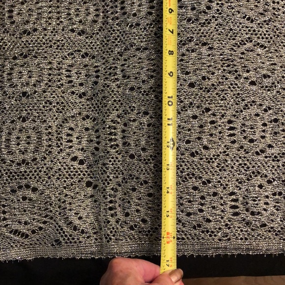 Vintage Gorgeous silver tone open crochet design Scarf - Picture 5 of 5